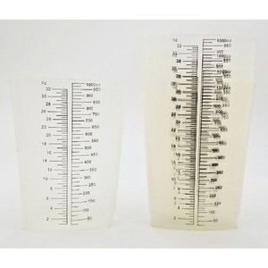 Medegen Polypropylene Graduated Triangular Measuring Container 32oz 5 pack